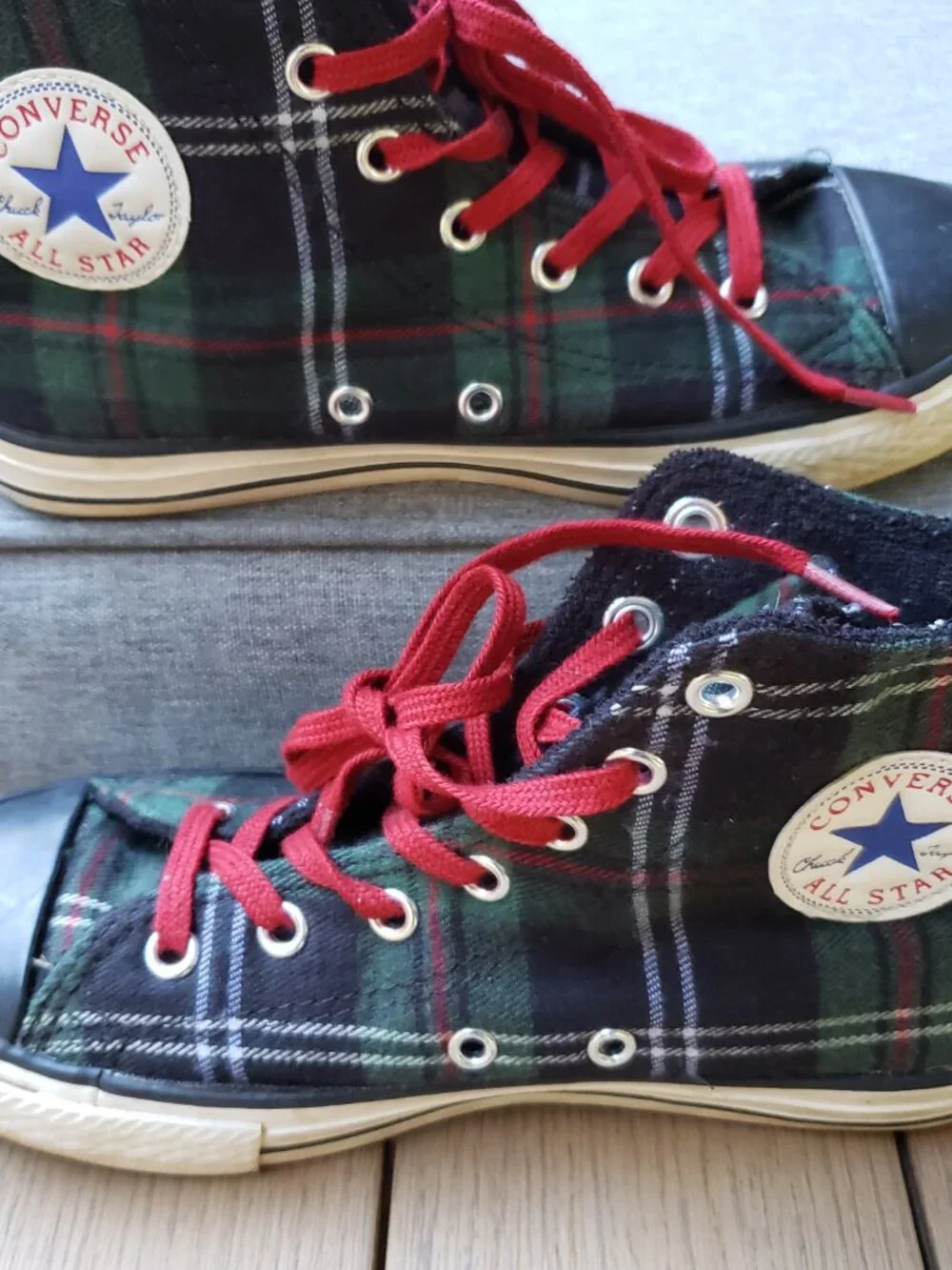 EUC CTAS Converse green / red plaid high top (2 Youth) KICKS